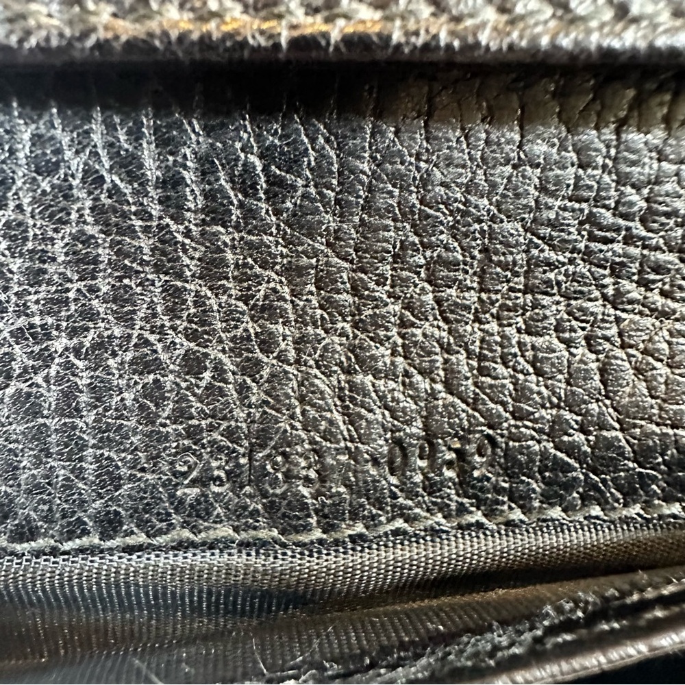 Gucci Vintage Continental Black Leather Wallet with Pebbled Texture - Picture 11 of 14